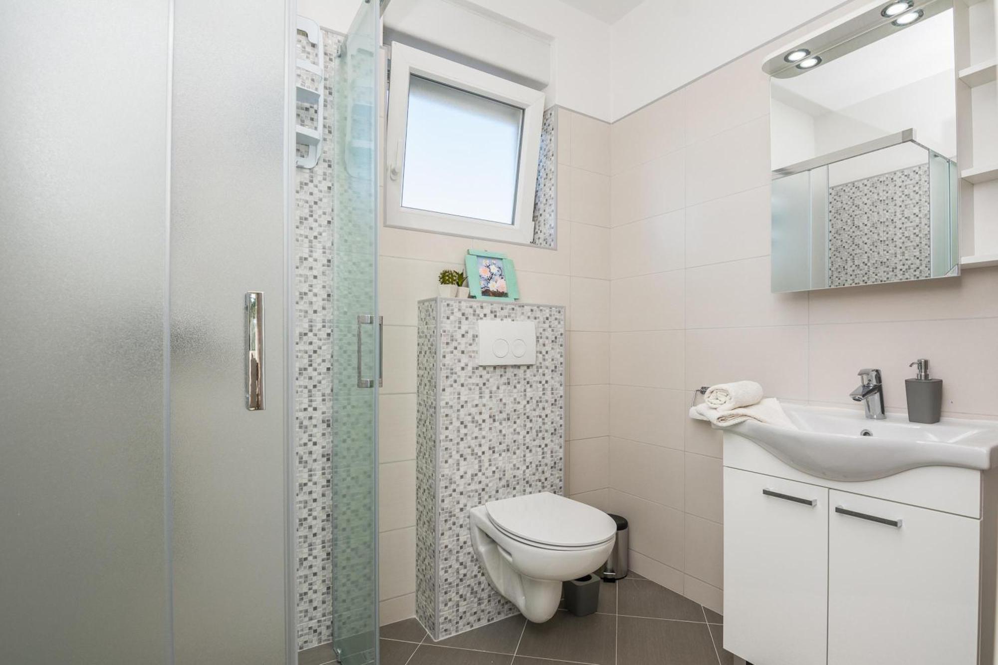 Pool Apartment Bakija 2 - Happy Rentals Pakoštane Exterior foto