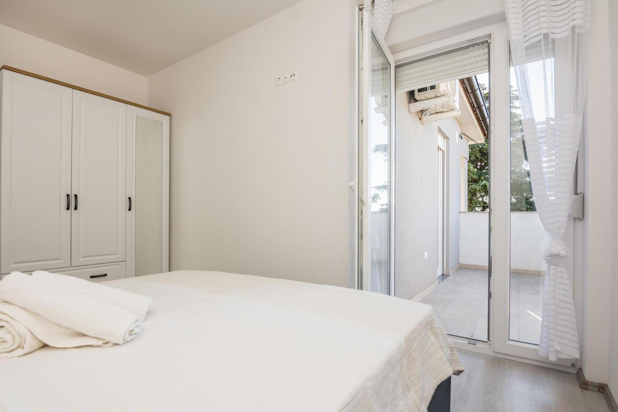 Pool Apartment Bakija 2 - Happy Rentals Pakoštane Exterior foto
